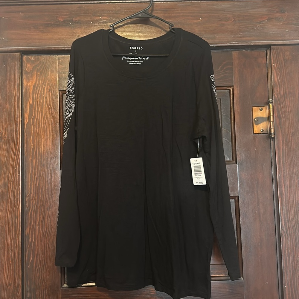 Torrid Henna Crew Shirt - Picture 2 of 4